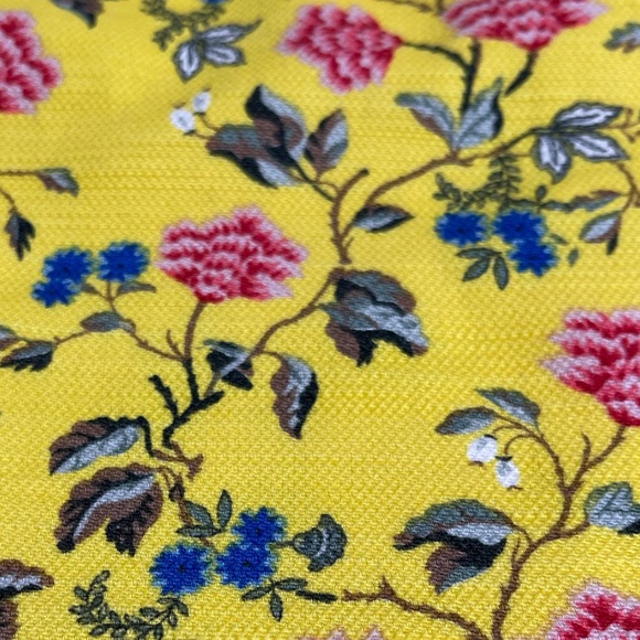 LOFT Ann Taylor THE RIVIERA SHORT Floral Print Short Size 6 Yellow - Picture 2 of 13